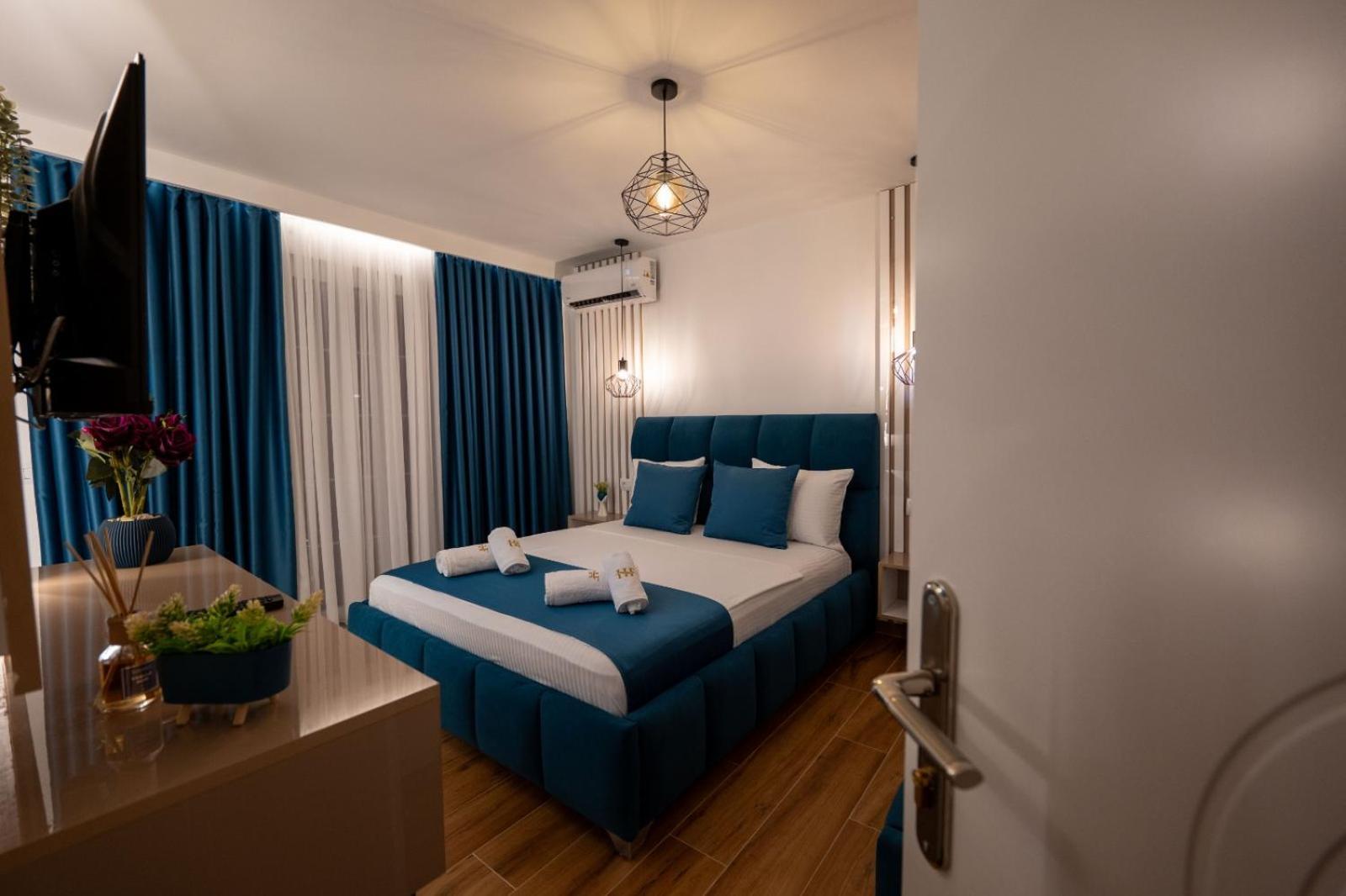 Crown Hf Ksamil Apartment Luaran gambar