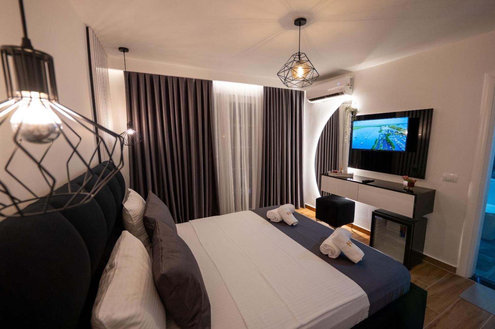 Crown Hf Ksamil Apartment Luaran gambar