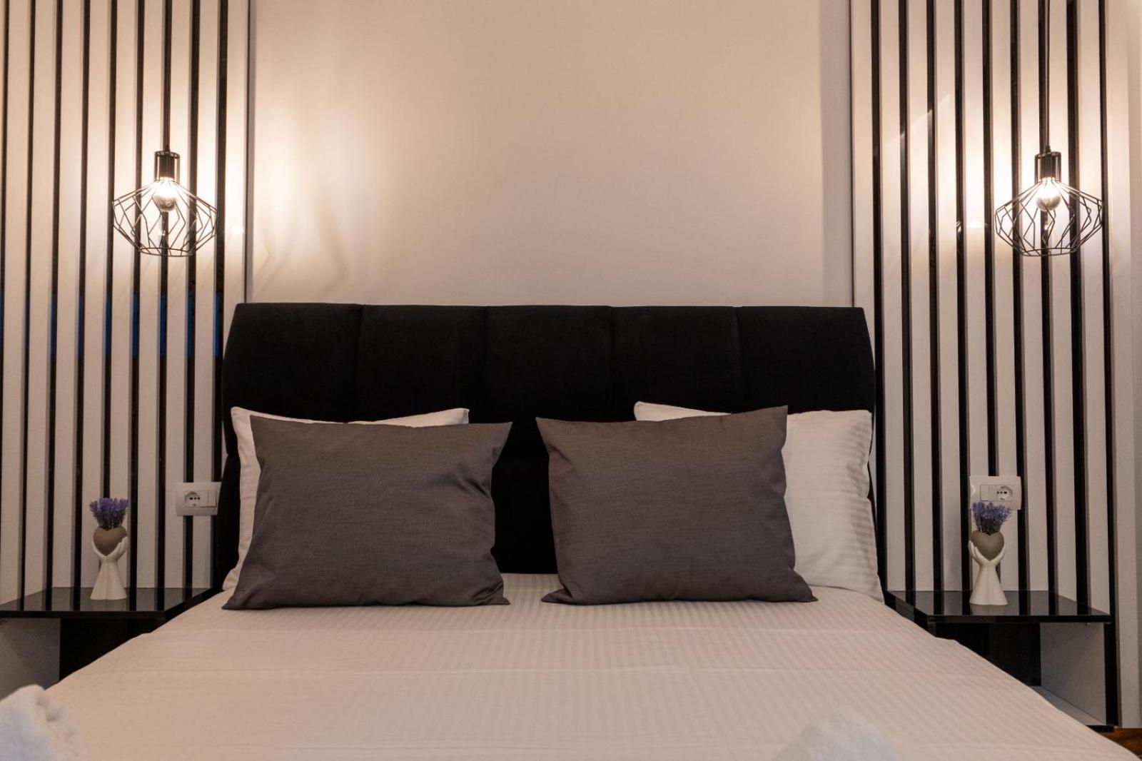 Crown Hf Ksamil Apartment Luaran gambar