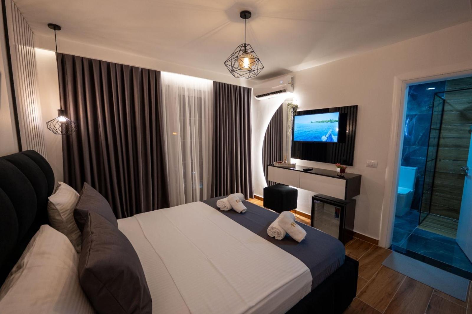 Crown Hf Ksamil Apartment Luaran gambar